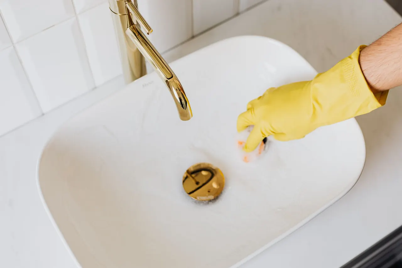Experienced Drain Snaking professional